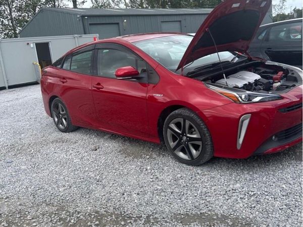 Toyota Prius Hatchback, Petrol Hybrid, 2019, Red