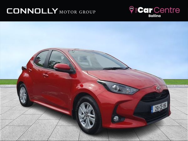 Toyota Yaris Hatchback, Petrol, 2025, Red