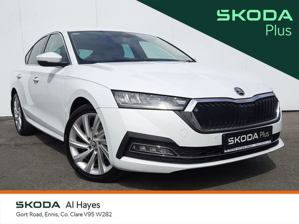 Skoda Octavia Saloon, Diesel, 2023, White