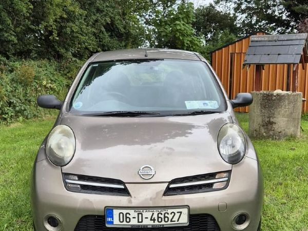 Nissan Micra Hatchback, Petrol, 2006, Gold