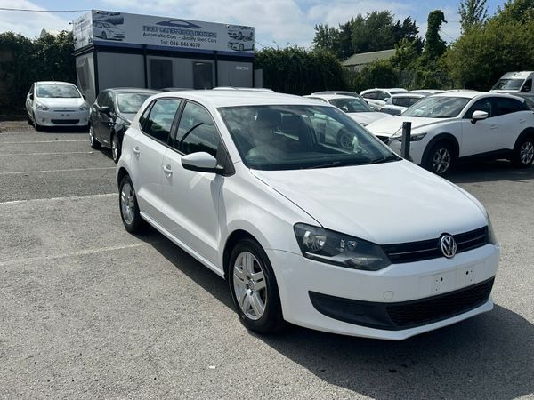 Volkswagen Polo Hatchback, Petrol, 2012, White