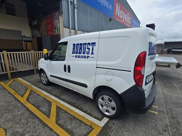 Fiat Doblo MPV, Diesel, 2013, White