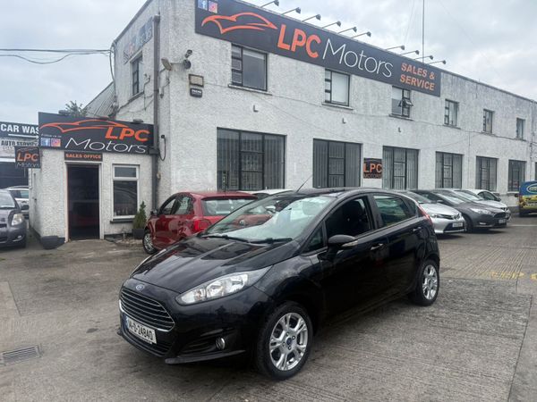 Ford Fiesta Hatchback, Petrol, 2014, Black