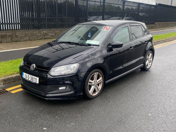 Volkswagen Polo Hatchback, Petrol, 2013, Black
