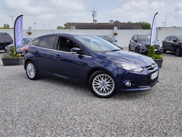 Ford Focus Hatchback, Petrol, 2013, Blue