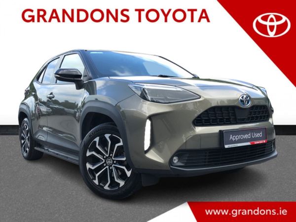 Toyota Yaris Cross Hatchback, Petrol Hybrid, 2022, Green