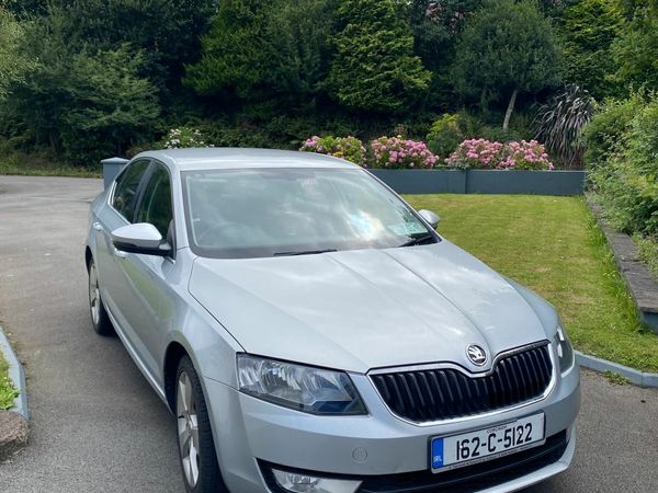 Skoda Octavia Saloon, Diesel, 2016, Silver