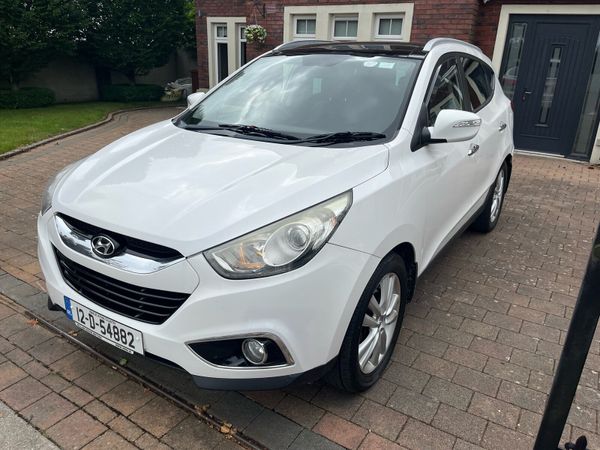 Hyundai ix35 SUV, Diesel, 2012, White