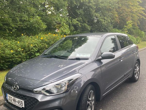 Hyundai i20 Hatchback, Petrol, 2020, Grey