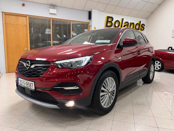 Opel Grandland X SUV, Diesel, 2019, Red