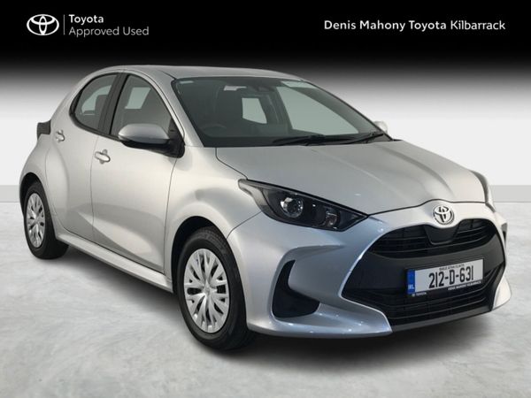 Toyota Yaris Hatchback, Petrol, 2021, Silver