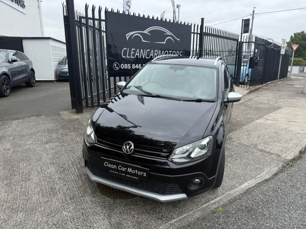 Volkswagen Polo Hatchback, Petrol, 2012, Black