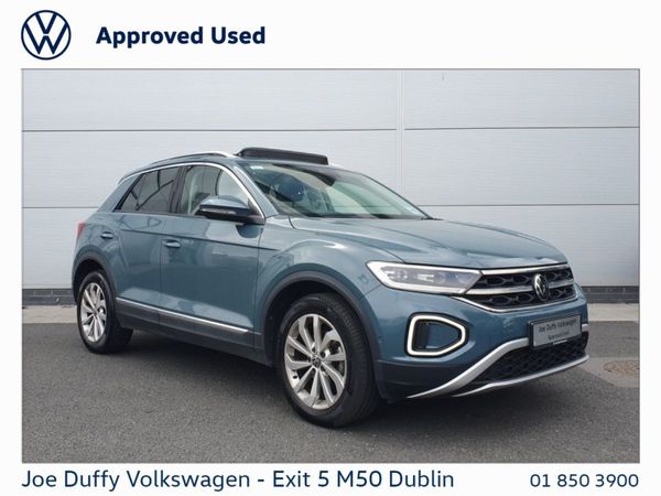 Volkswagen T-Roc SUV, Petrol, 2023, Blue