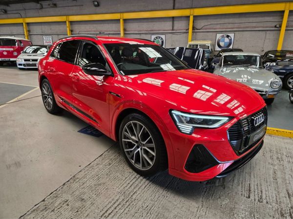Audi e-tron Estate, Electric, 2021, Red