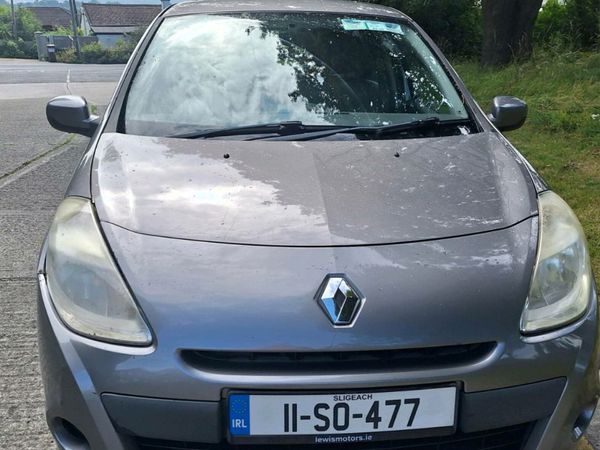 Renault Clio Hatchback, Diesel, 2011, Grey