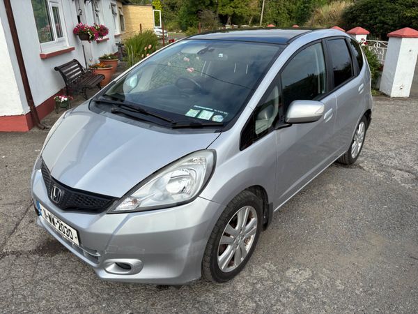 Honda Jazz Hatchback, Petrol, 2011, Grey