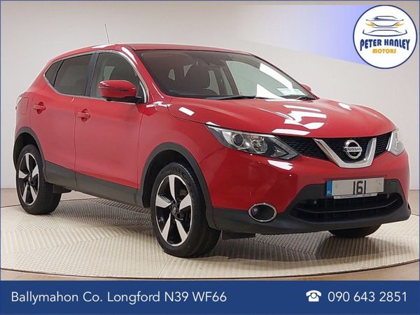 Nissan Qashqai SUV, Diesel, 2016, Red