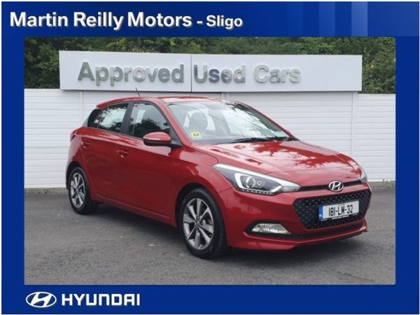 Hyundai i20 Hatchback, Petrol, 2018, Red