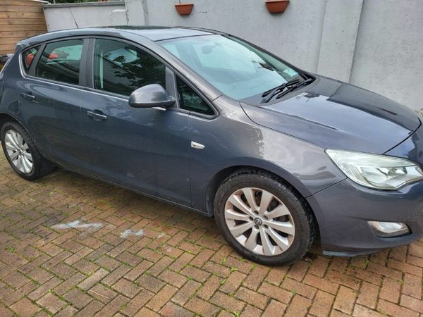 Opel Astra MPV, Petrol, 2013, Grey