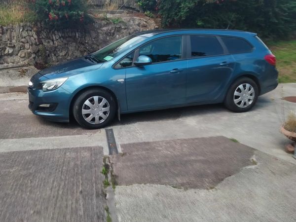 Opel Astra Estate, Petrol, 2013, Blue
