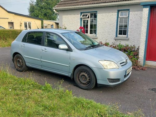 Toyota Corolla Hatchback, Petrol, 2005, Blue