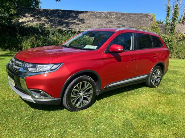 Mitsubishi Outlander SUV, Diesel, 2016, Red