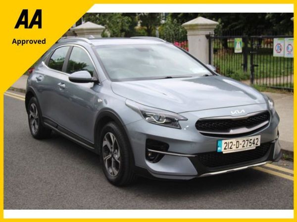 Kia XCeed Hatchback, Petrol, 2021, Silver