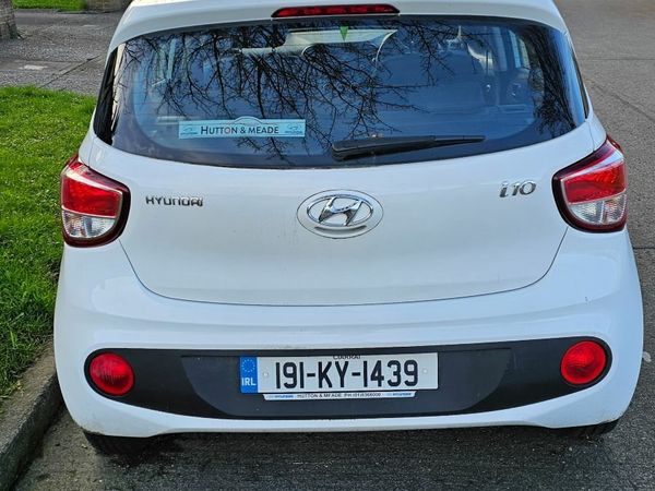 Hyundai i10 Hatchback, Petrol, 2019, White