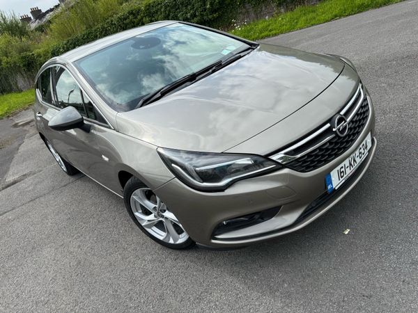 Opel Astra Hatchback, Petrol, 2016, Grey
