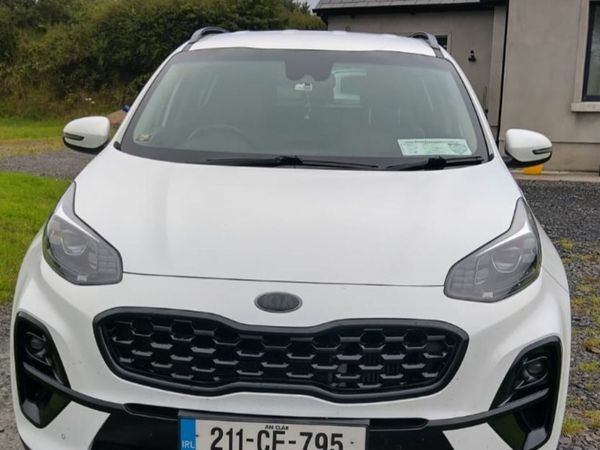 Kia Sportage SUV, Diesel Hybrid, 2021, White
