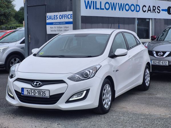 Hyundai i30 Hatchback, Petrol, 2014, White