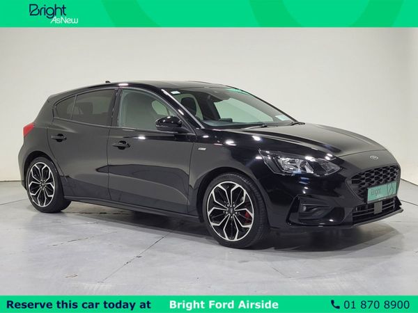 Ford Focus Hatchback, Petrol Hybrid, 2022, Black