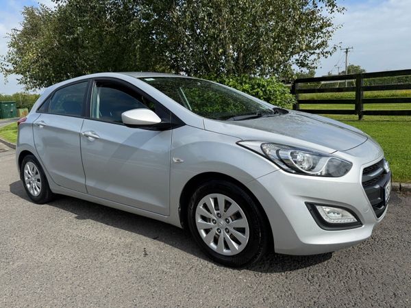 Hyundai i30 Hatchback, Diesel, 2015, Silver
