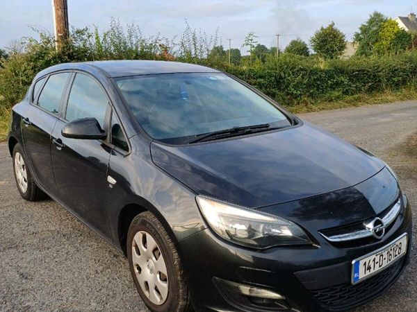 Opel Astra MPV, Petrol, 2014, Black