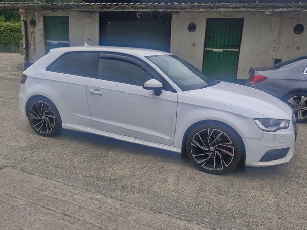 Audi A3 Hatchback, Diesel, 2016, White