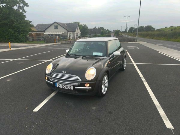 Mini Cooper Hatchback, Petrol, 2004, Black