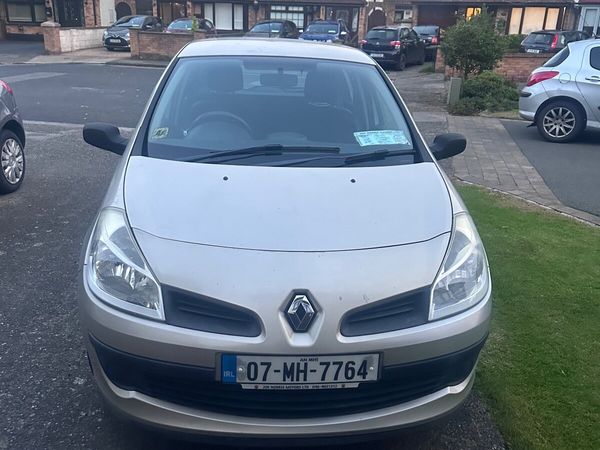Renault Clio Hatchback, Petrol, 2007, Yellow