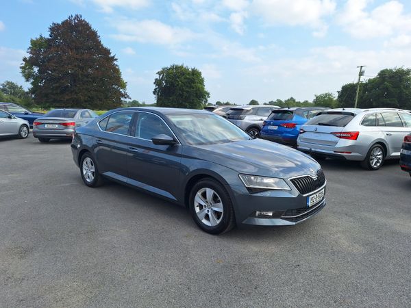 Skoda Superb Saloon, Diesel, 2019, Grey