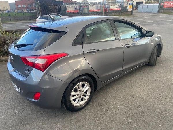 Hyundai i30 Hatchback, Diesel, 2013, Grey