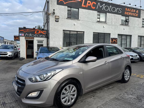 Hyundai i30 Hatchback, Petrol, 2015, White