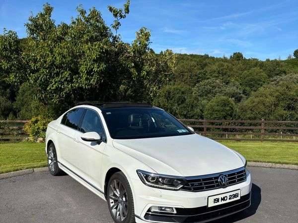 Volkswagen Passat Saloon, Diesel, 2019, White