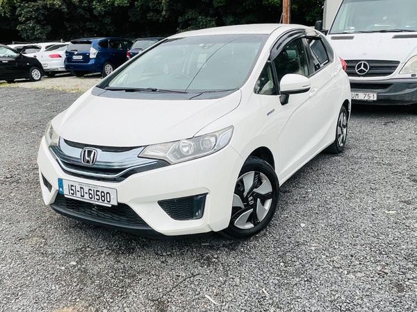 Honda Fit Hatchback, Petrol Hybrid, 2015, White