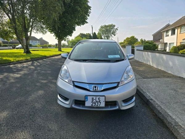 Honda Fit Estate, Petrol Hybrid, 2011, Beige