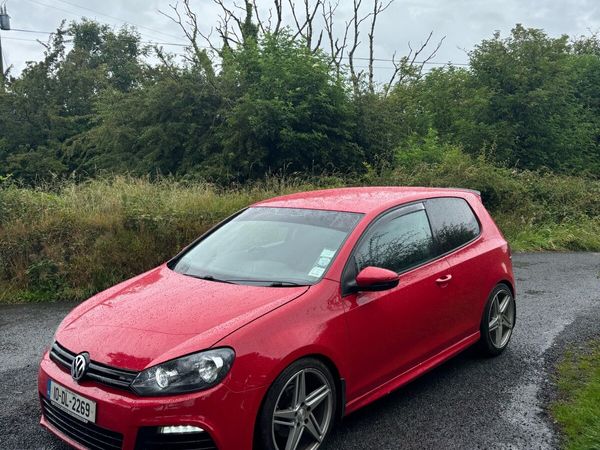 Volkswagen Golf Hatchback, Diesel, 2010, Red