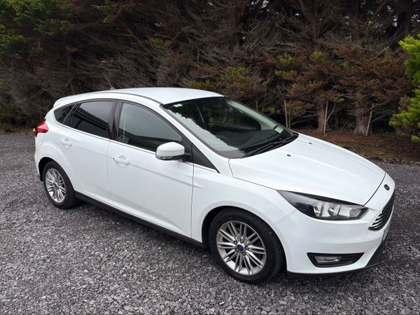 Ford Focus Hatchback, Petrol, 2017, White