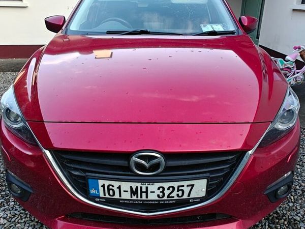 Mazda Mazda3 Hatchback, Diesel, 2016, Red