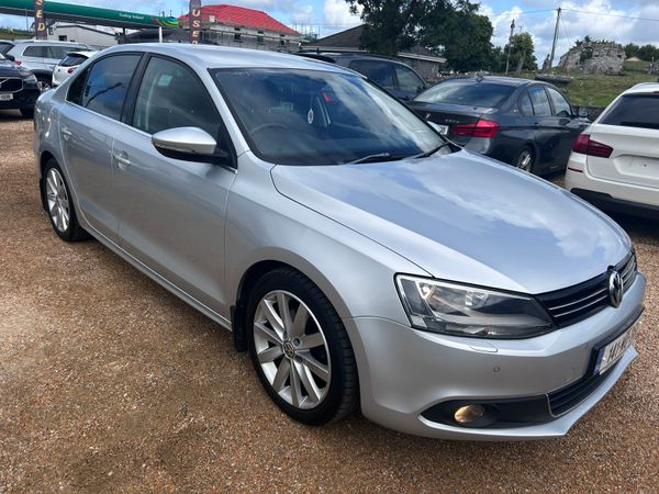 Volkswagen Jetta Saloon, Diesel, 2014, Silver
