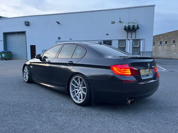 BMW 5-Series Saloon, Diesel, 2011, Grey