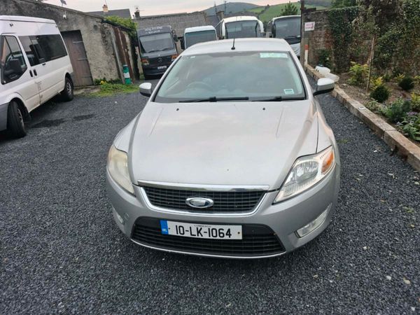 Ford Mondeo Saloon, Diesel, 2010, Silver