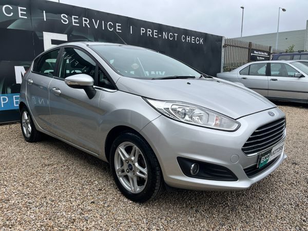 Ford Fiesta Hatchback, Petrol, 2014, Silver